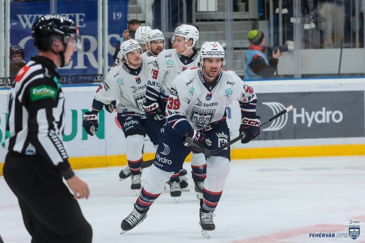 Fotó: Facebook/Facebook/Hydro Fehérvár AV19 Könnygázos tömegoszlatásba fulladt a székesfehérvári jégkorongmeccs