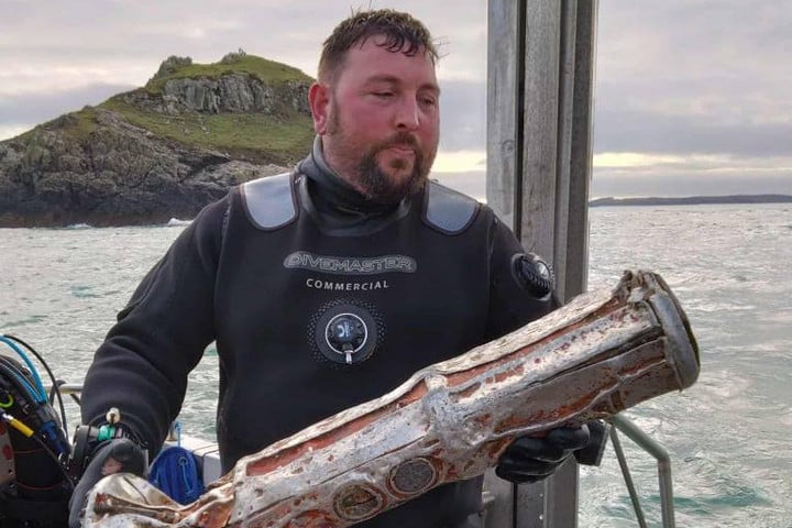 Fotó: Facebook/Neptune's Army of Rubbish Cleaners/Banbury Sub Aqua Club Brit búvárok orosz kémbóját találtak