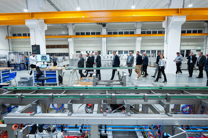 Harro Höfliger száz új munkahelyet hozott Debrecenbe