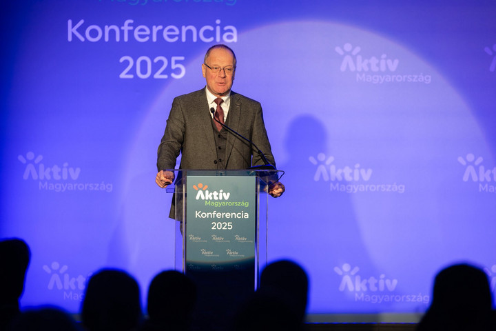 Fotó: Facebook/Navracsics Tibor Az aktív Magyarországért mozgalomnak komoly területi hatása van