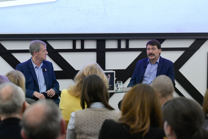 Áder János: jó döntés volt 1989-ben a parlamentáris berendezkedés mellett dönteni