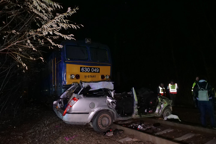 Fotó: MTI/Mihádák Zoltán Újabb tragikus hír érkezett a szentmártonkátai vonatbalesetről