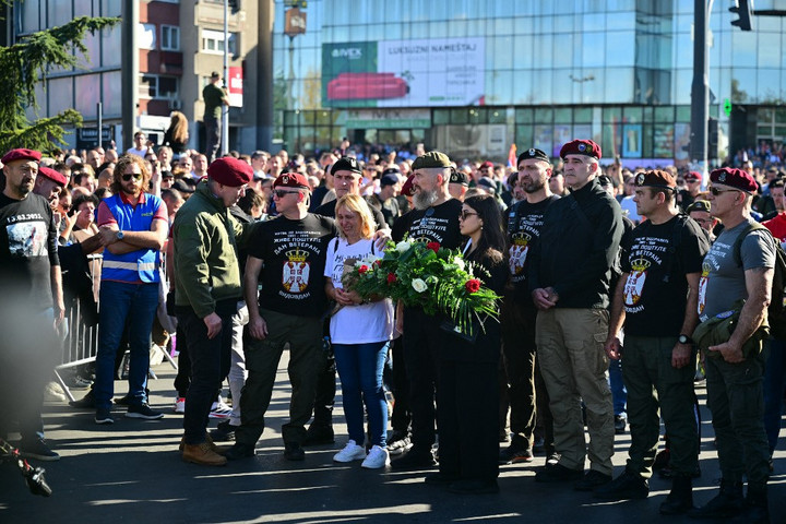 Fotó: AFP/Andrej Isakovic Kormánypárti és ellenzéki tüntetők csaptak össze Belgrádban + Videó