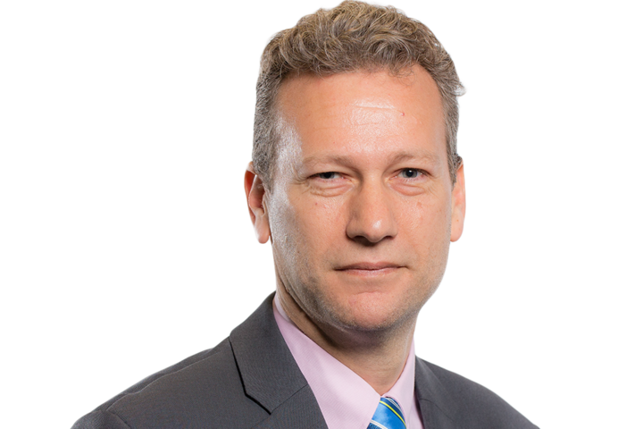 Nigel Farage pártjának egyik volt képviselője tíz és fél év börtönt kapott