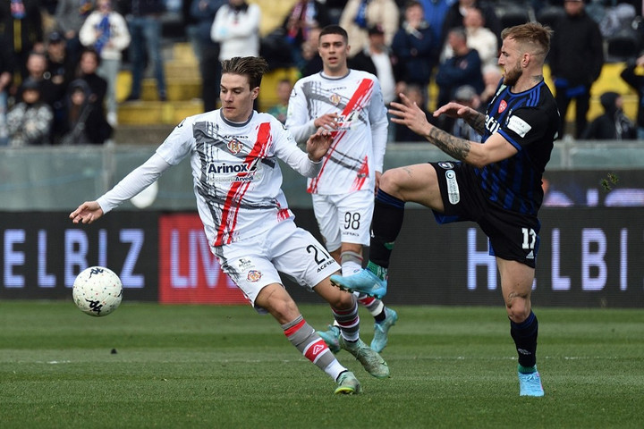 Fotó: GABRIELE MASOTTI / NURPHOTO / NURPHOTO VIA AFP A Pisa nyerte az újoncok csatáját