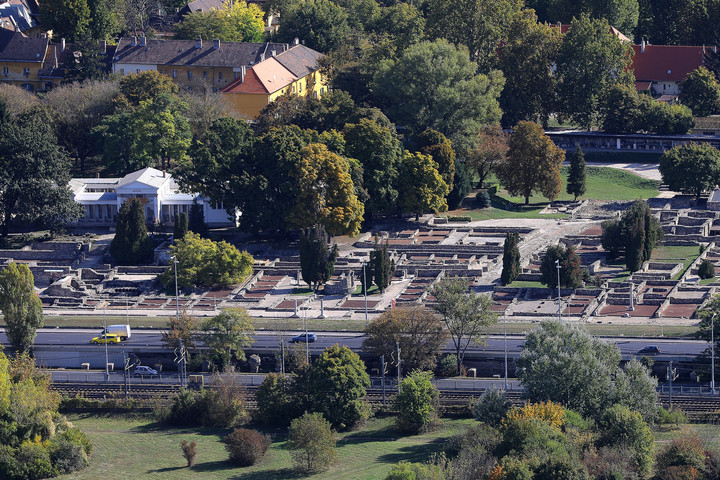 Római szarkofág Budapest szívében