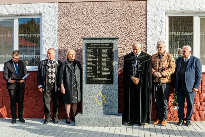 Szili Katalin: Emlékezni kötelesség, felejteni bűn