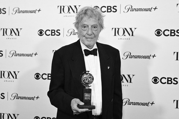 Elhunyt Tom Stoppard