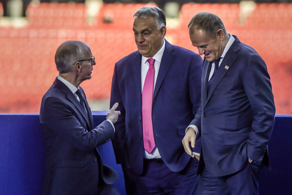 A románok leleplezték Donald Tusk piszkos játszmáját