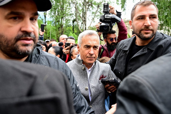 Călin Georgescu mint csempésztárgy