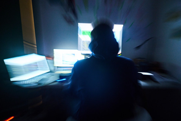 Görögországban őrizetbe vettek egy férfit a kiberbűnözés elleni nemzetközi razzia keretében