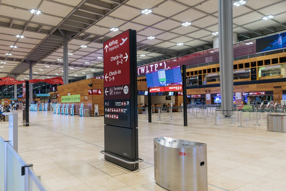 Drónriasztás miatt állt le órákra a berlini repülőtér