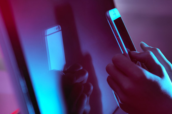 Folytatódik a gyermekekről pornográf felvételeket terjesztő gimnazista ügye