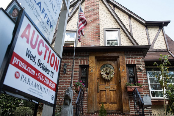 Fotó: Drew Angerer / GETTY IMAGES NORTH AMERICA / Getty Images via AFP Eladó Trump gyermekkori otthona