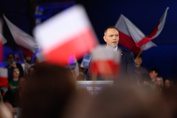 Lengyelország vezető szerepet akar betölteni a transzatlanti kapcsolatokban