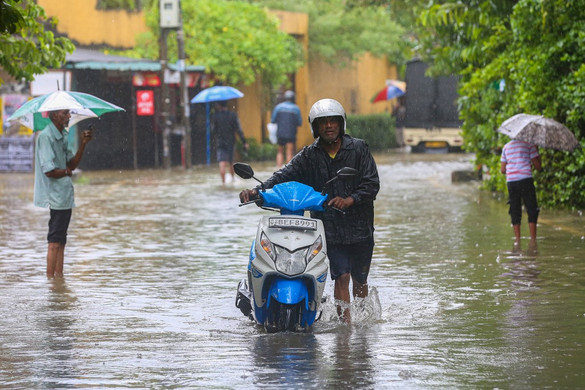 Indonéziában 300 fölé emelkedett a ciklon okozta halálos áldozatok száma