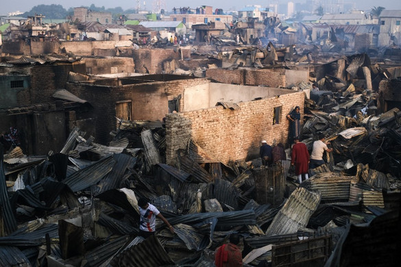 Tűzvész a nyomornegyedben