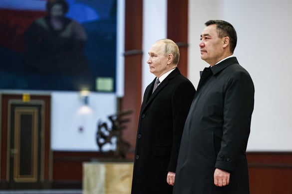 Putyin hivatalos látogatásra érkezett Kirgizisztánba