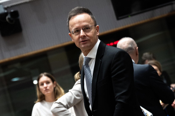 Szijjártó Péter: felszólítjuk Brüsszelt