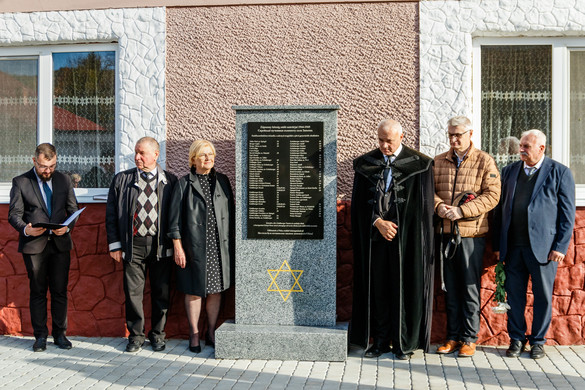 Szili Katalin: Emlékezni kötelesség, felejteni bűn