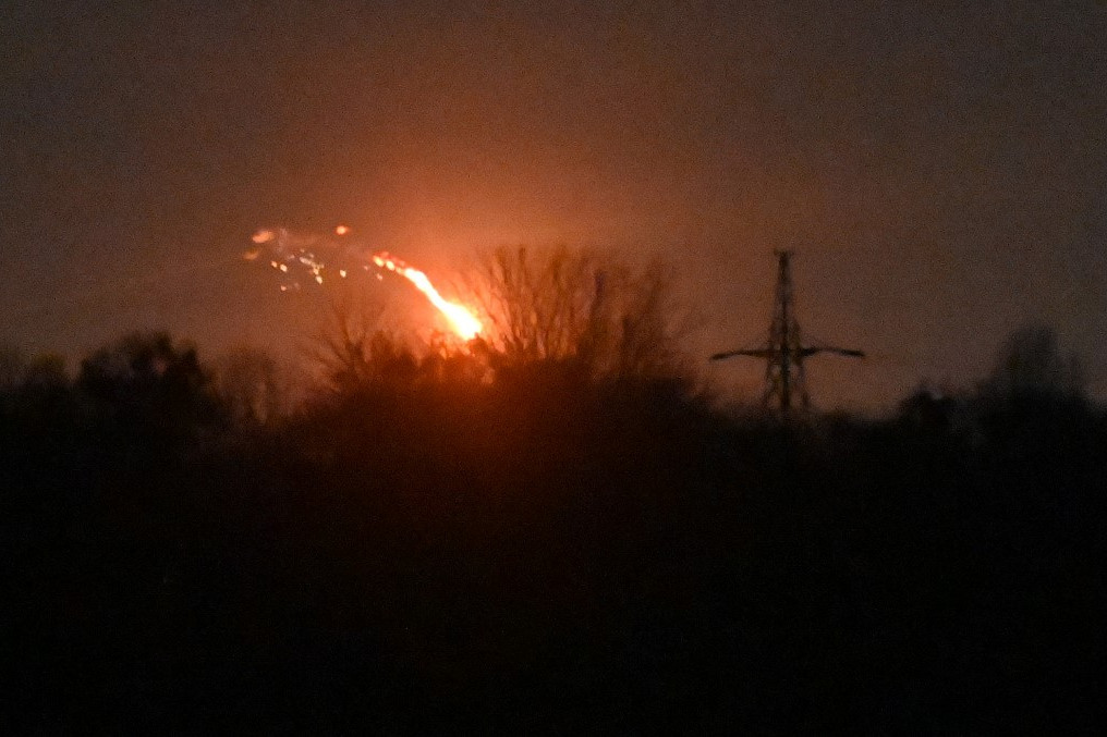Tucatnyi ukrán drón veszett oda