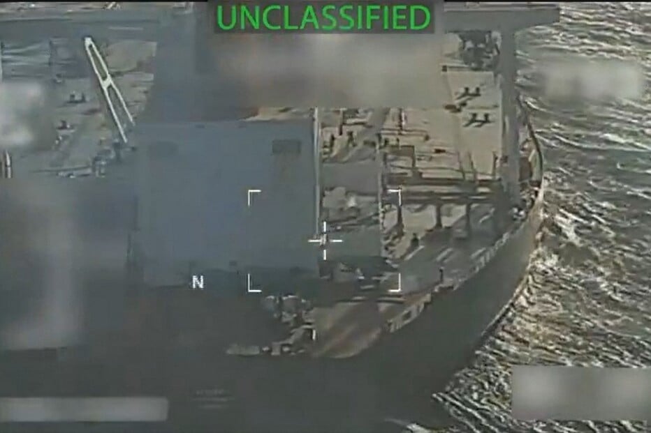 A fotó nem adja vissza a pontos méreteket, de ezen a hajón több mint kétmillió hordó kőolaj fér el