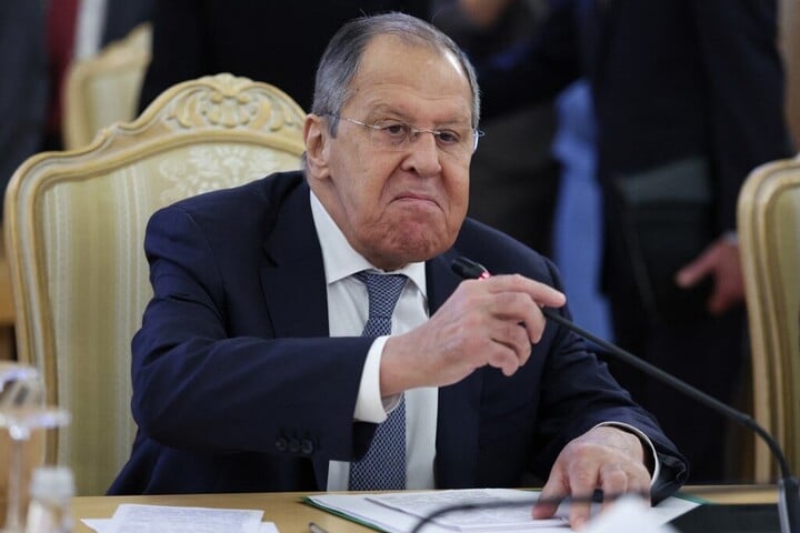 Lavrov bírálta a többnemzetiségű erő Ukrajnába küldését