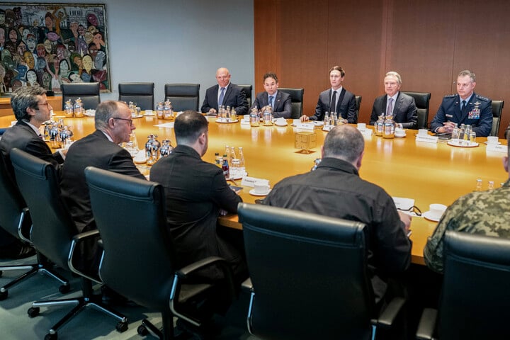 Fotó: Guido Bergmann / Presse- und Informationsamt der Bundesregierung / AFP Zelenszkij és az USA: szabotázs a tárgyalások közben?