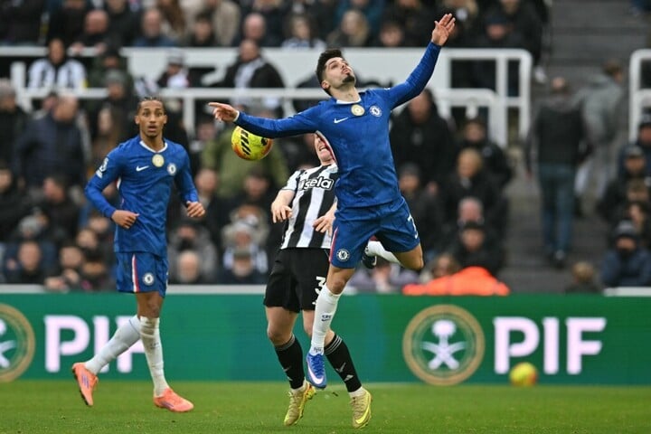 Kétgólos hátrányról mentett pontot a Chelsea Newcastle-ben