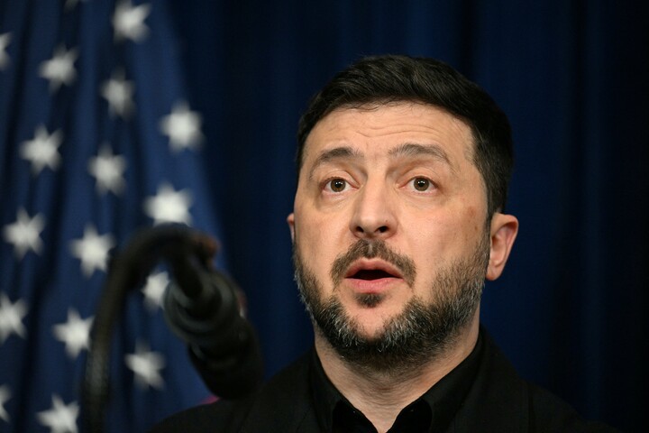 Kína határozott üzenetet küldött Zelenszkijnek