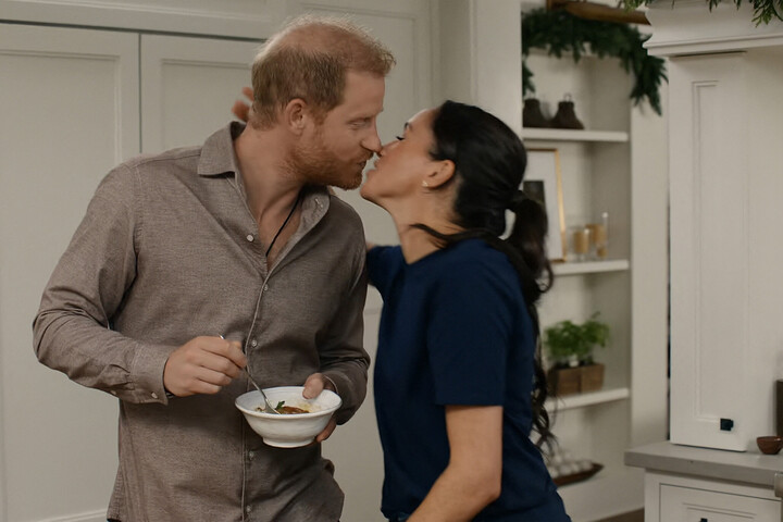 Meghan Markle dim summal és pizsamában töltötte a karácsonyt