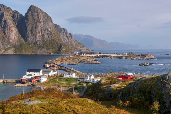 Norvégia hidak felrobbantását készíti elő az orosz határ mentén