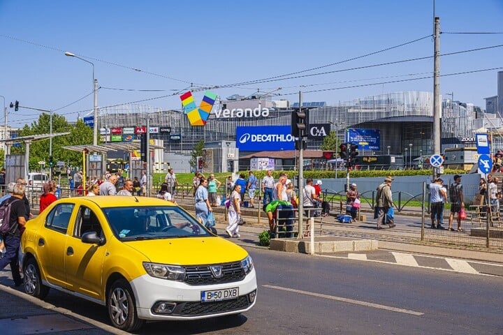 Csak óvatosan a bukaresti taxisokkal!