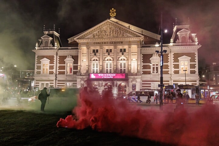 Fotó: ANP via AFP/ANP MAG/Ramon van Flymen Több embert letartóztattak