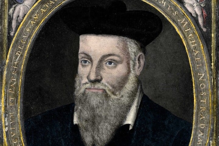 Nostradamus új próféciái pánikot keltenek világszerte