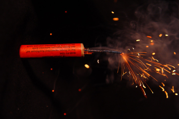 Fotó: NorthFoto Tűzijáték bénította meg a vasúti forgalmat