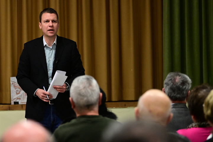 Menczer Tamás a választásokig kétmilliárd forintnyi fejlesztést szeretne elindítani a körzetében
