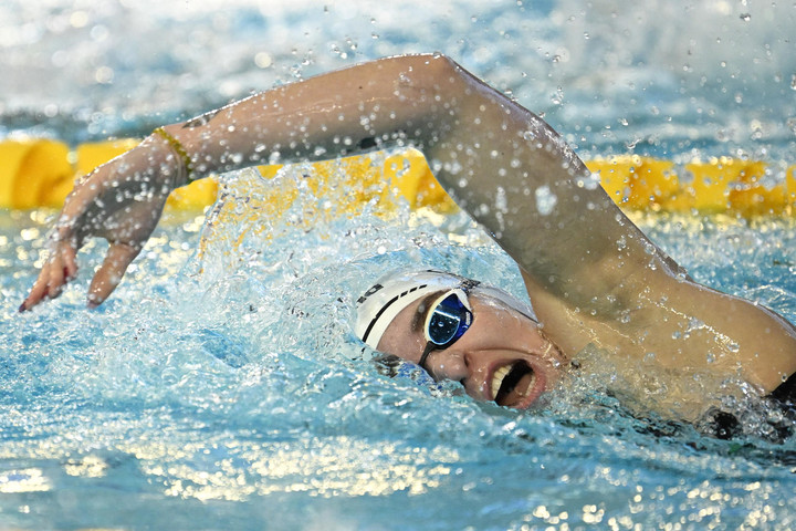 Sárkány és Ábrahám egyéni csúccsal döntős