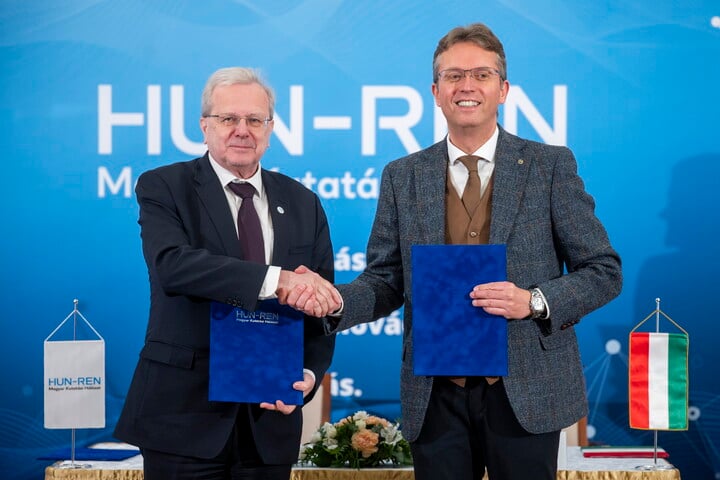 Fotó: MTI/Balogh Zoltán Keretmegállapodást írt alá Hankó Balázs