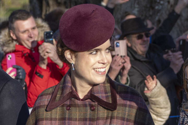 András herceg lányai elhatárolódtak apjuktól