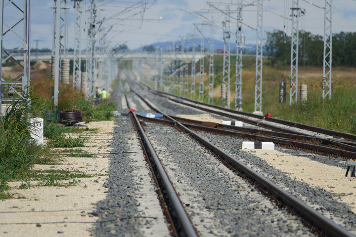 Fotó: MH-archív/Katona László Gázolt a vonat Gárdonyban