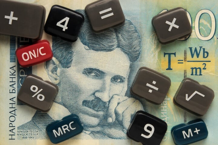 Zseni vagy időutazó volt?