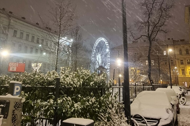 Hamar baleseteket okozott a szakadó hó