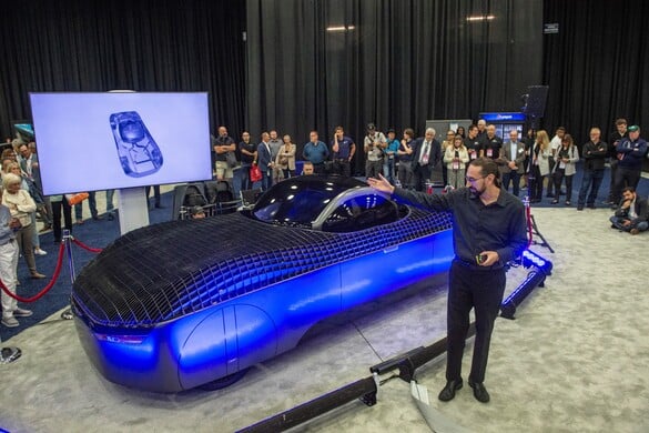 Megkezdődött a világ első repülő autójának gyártása