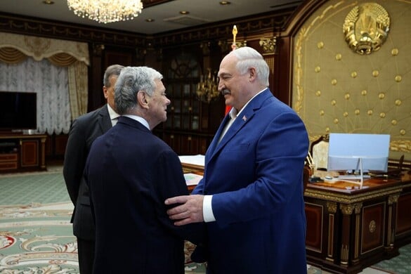 Minszkbe látogatott John Coale