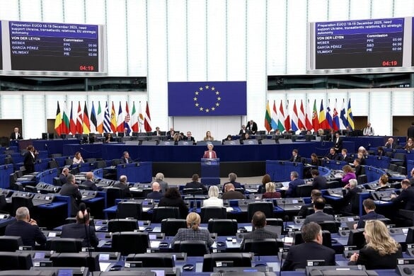 Az EB egyetlen pillanatra sem habozik Magyarországgal szemben!