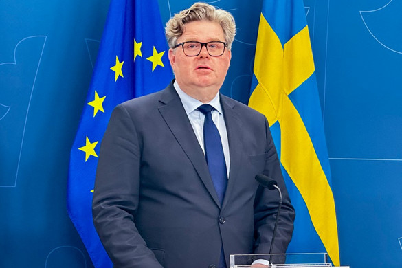 Svédország bekeményít: kettős állampolgárokat is megfoszthatnak útlevelüktől