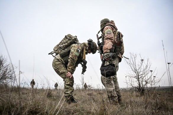 Honnan „lesz” pénz nyolcszázezer katonára?