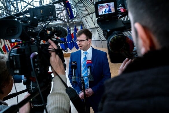 Kihelyezett háborúpárti demonstrációt tart Brüsszel