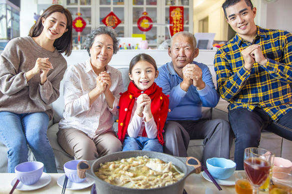A kínai hatóságok szokatlan módon akarják leküzdeni a demográfiai válságot